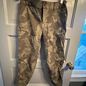 Prana women’s Camouflage Cargo Pants